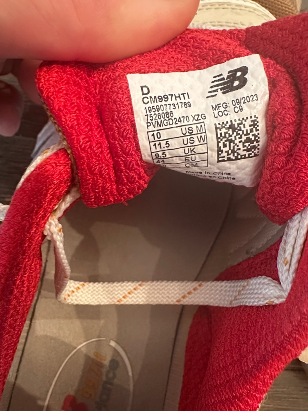 New Balance Men's Sneakers in Tan, Beige & Red Accent - Picture 4 of 6